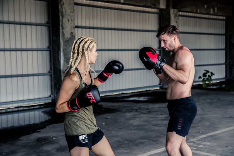 UHK-75124 Vanquish Training Gloves