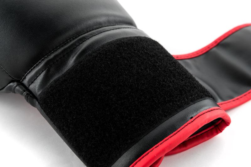 UHK-75124 Vanquish Training Gloves